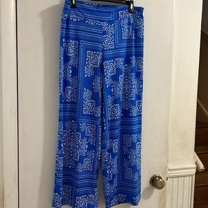 NWT New Directions Women’s Blue and Ivory Wide Leg Palazzo Pants. Size petite XL